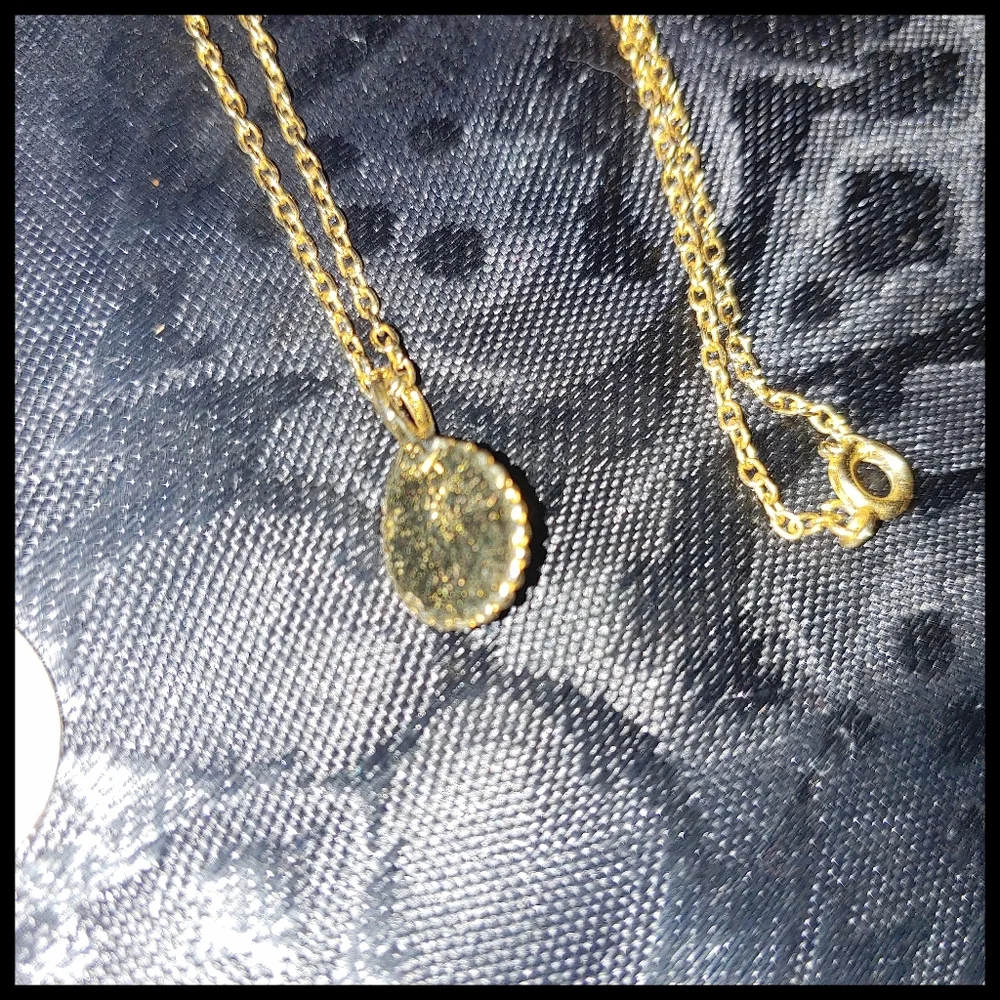 🎁 3 for $10 Gold Tone Faux Pearl Pendant Necklace